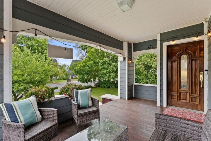 Property Photo:  1116 E Newark Ave  WA 99202 