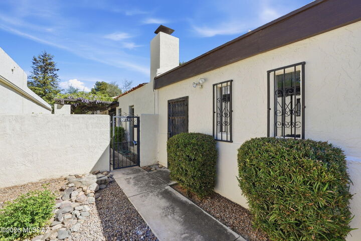 Property Photo: 2942 N Placita Nueva AZ 85715