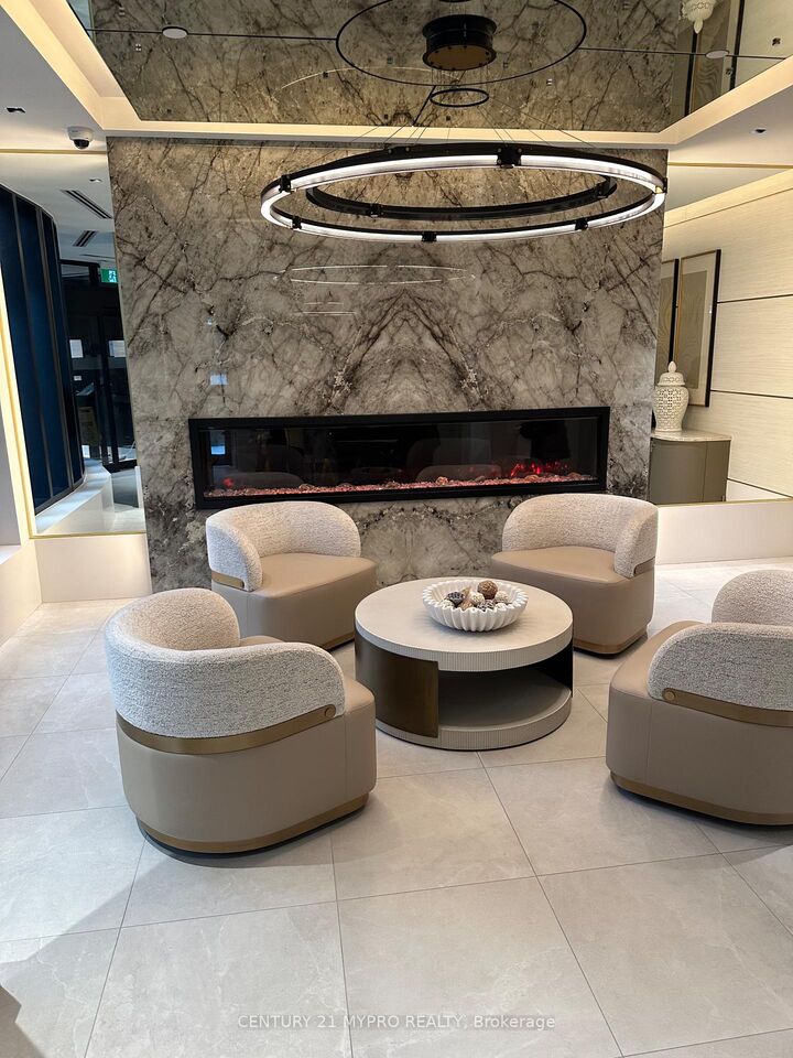 Property Photo:  5858 Yonge Street 2425  ON M2M 0C6 