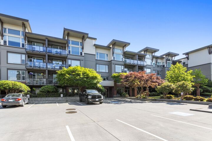 Property Photo: 33539 Holland Avenue 203 BC V2S 0C6