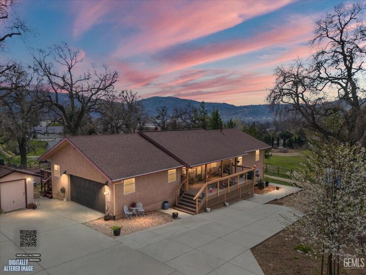 Property Photo: 29210 Greenwater Drive CA 93561
