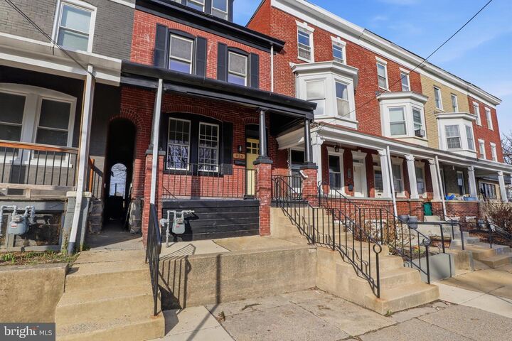 Property Photo:  826 N Plum Street  PA 17602 
