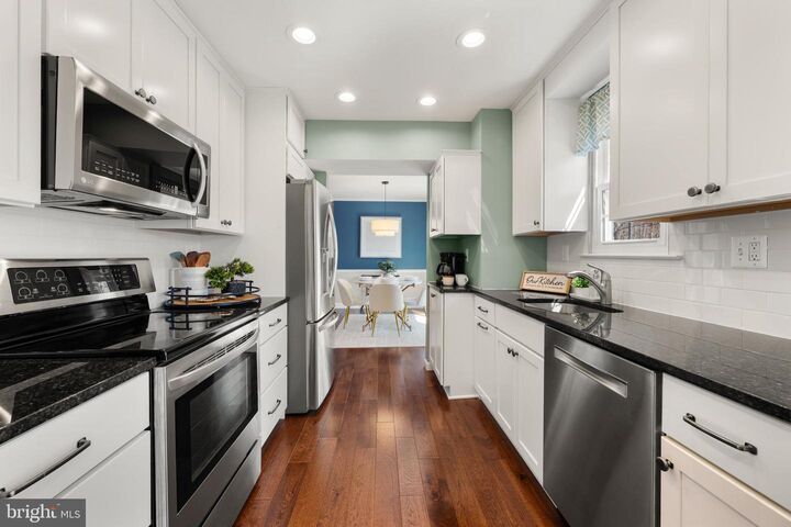 Property Photo:  9078 Brook Ford Road  VA 22015 