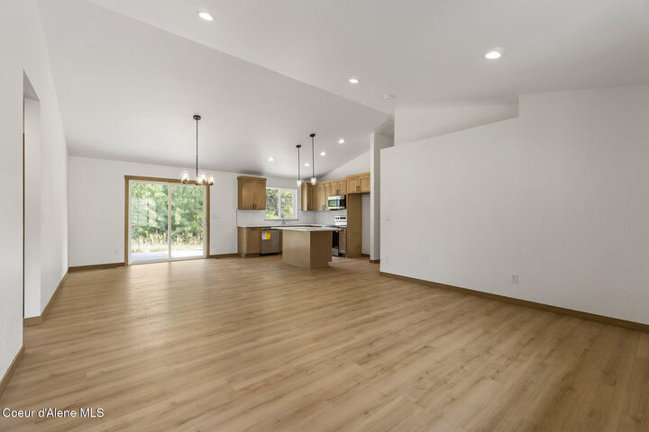 Property Photo: 848 E Valley St S ID 83822