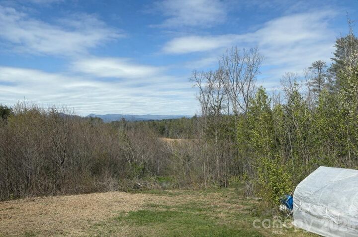 Property Photo:  1735 Roy Caldwell Street  NC 28655 