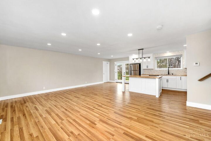 Property Photo:  718 E Levitt Place  OH 45245 