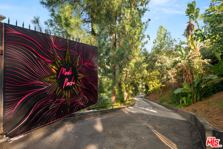 Property Photo: 11531 Orum Rd CA 90049