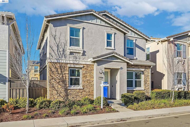 Property Photo: 2933 Stringham Way CA 94568