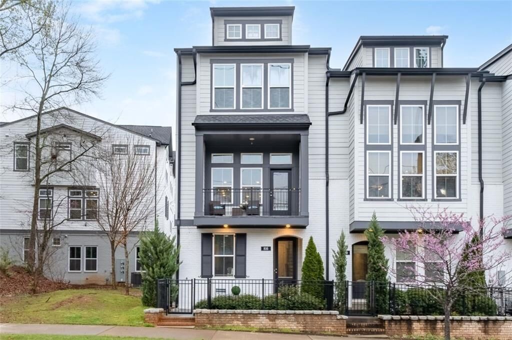 Property Photo:  816 S Columbia Drive  GA 30030 