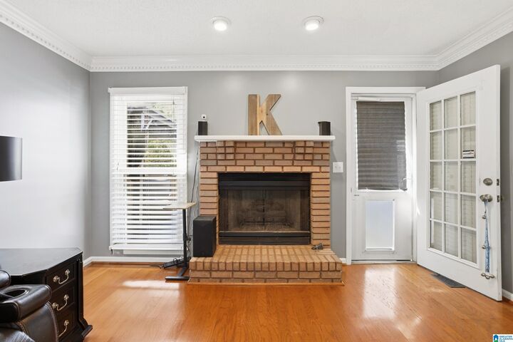 Property Photo:  201 Cloverleaf Circle  AL 35080 