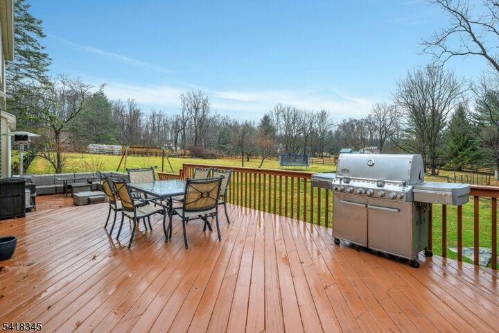 Property Photo:  3 Esther Ct  NJ 07930 