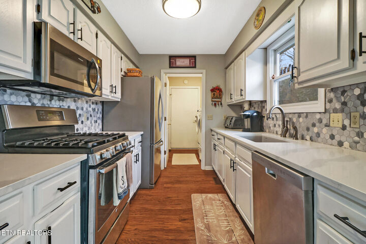 Property Photo: 172 Berkshire Loop TN 38558