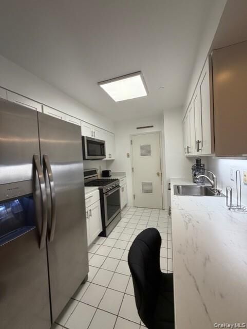 Property Photo:  21 Lake Street 6G  NY 10603 
