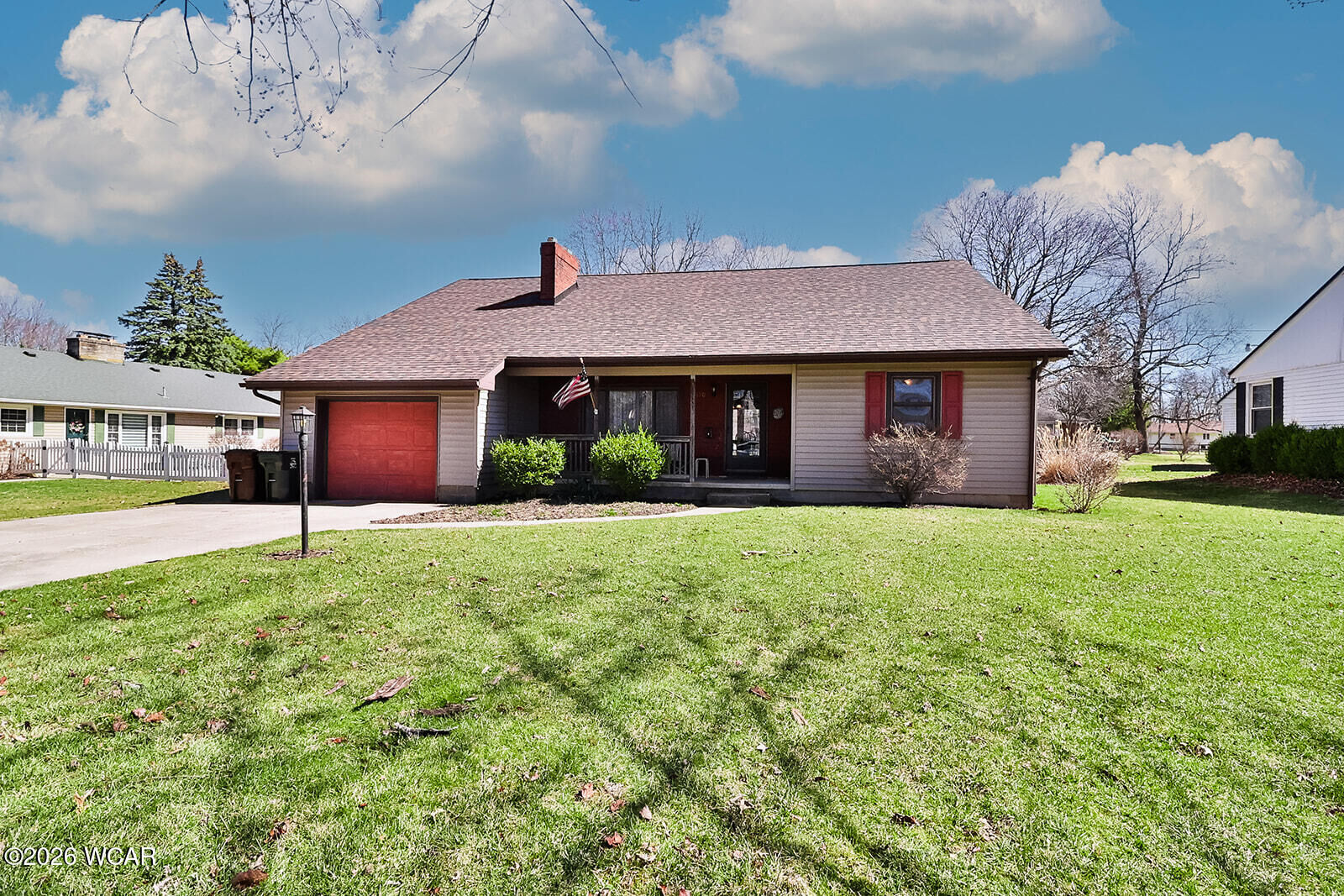 Property Photo: 690 N High Street OH 43326