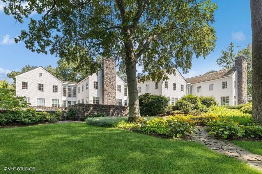 Property Photo:  15360 Lakeshore Road  MI 49116 