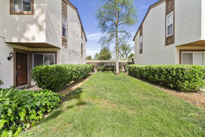 Property Photo:  2544 Rio Bravo Circle  CA 95826 