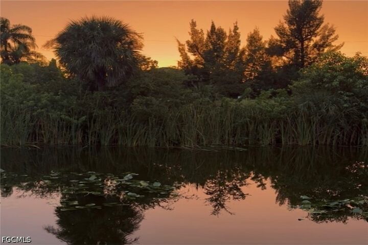 Property Photo:  12 SW 22nd Avenue  FL 33991 