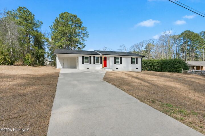 Property Photo:  1707 Pine Street  NC 28379 