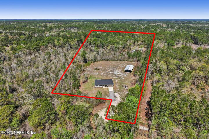 Property Photo:  5012 Laurel Street  FL 32068 