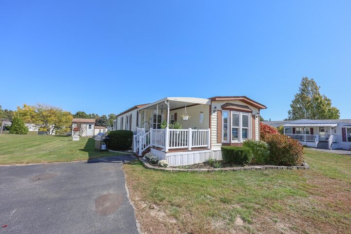 Property Photo:  5 Monadnock Drive  NH 03867 