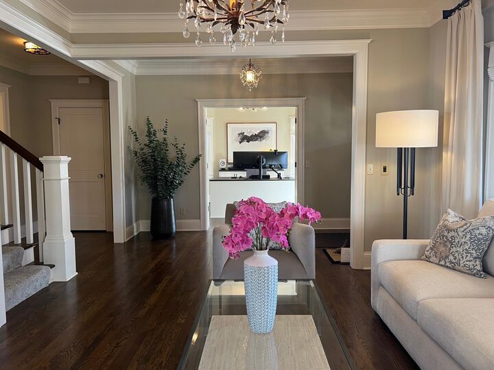 Property Photo: 2460 W 22nd Street MN 55405