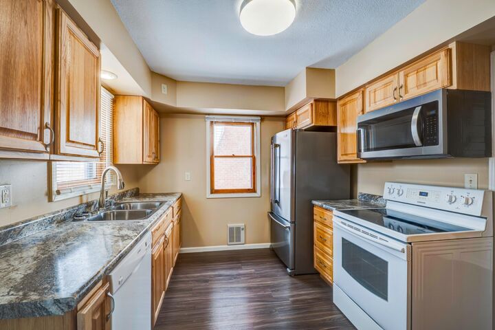 Property Photo:  1019 Beltrami Avenue NW  MN 56601 