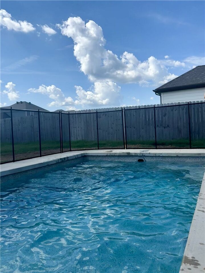 Property Photo: 113 Dobson Street AR 72751