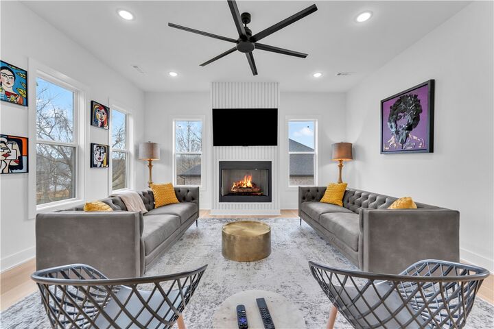 Property Photo: 1421 Lee Street AR 72751