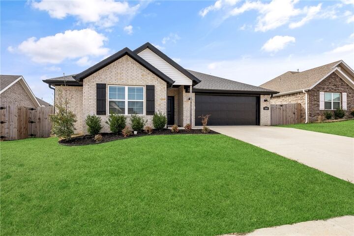 Property Photo:  5803 SW Peaceful Avenue  AR 72713 