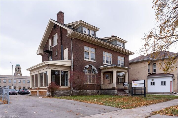 Property Photo: 41 Wellington Street ON N3T 2L7