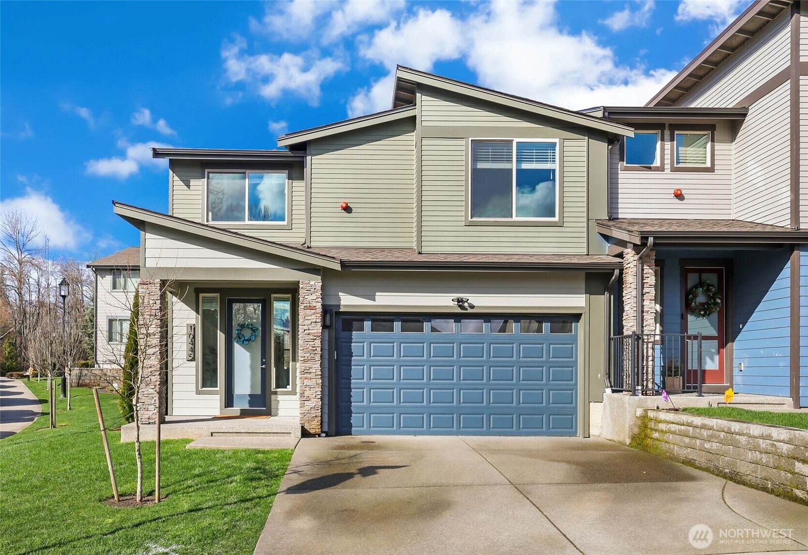 Property Photo: 10445 11th Street E WA 98372