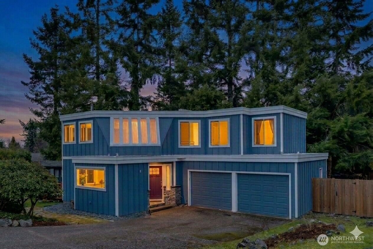 Property Photo:  4421  75th Street SW  WA 98275 