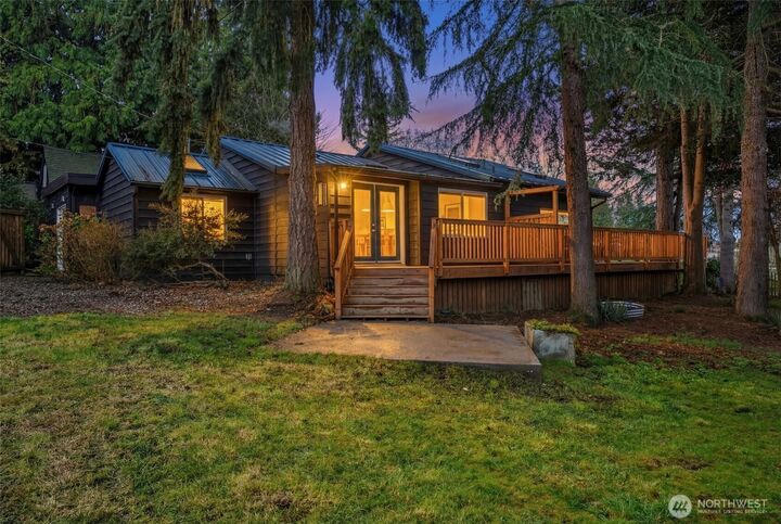 Property Photo:  21108  1st Avenue S  WA 98198 