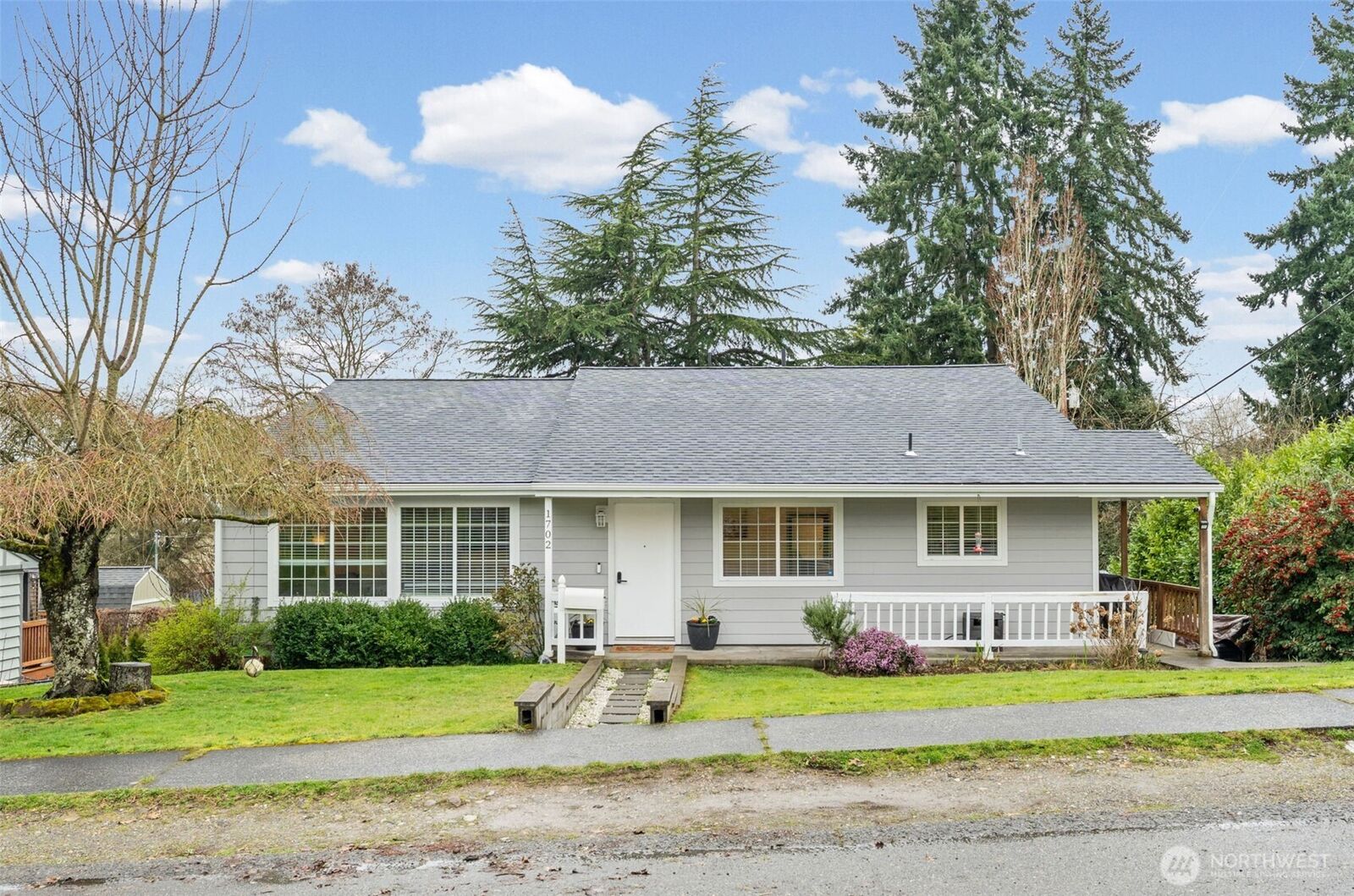 Property Photo: 1702 S Mason Avenue WA 98405