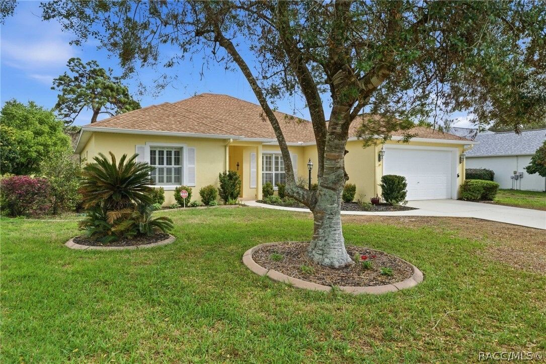Property Photo:  39 W Amalfi Court  FL 34465 