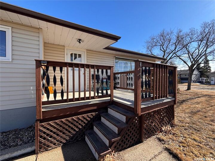 Property Photo: 418 4th Avenue W SK S0L 1S0