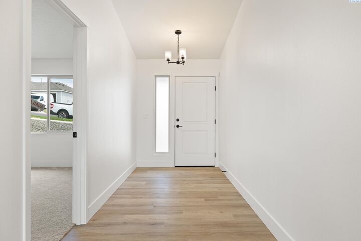 Property Photo:  2900 S Penn St  WA 99338 