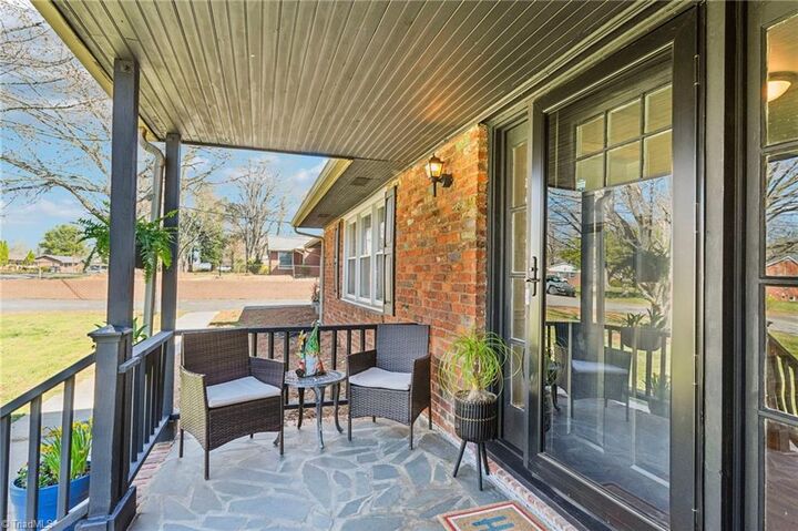 Property Photo: 3934 Yarbrough Avenue NC 27106