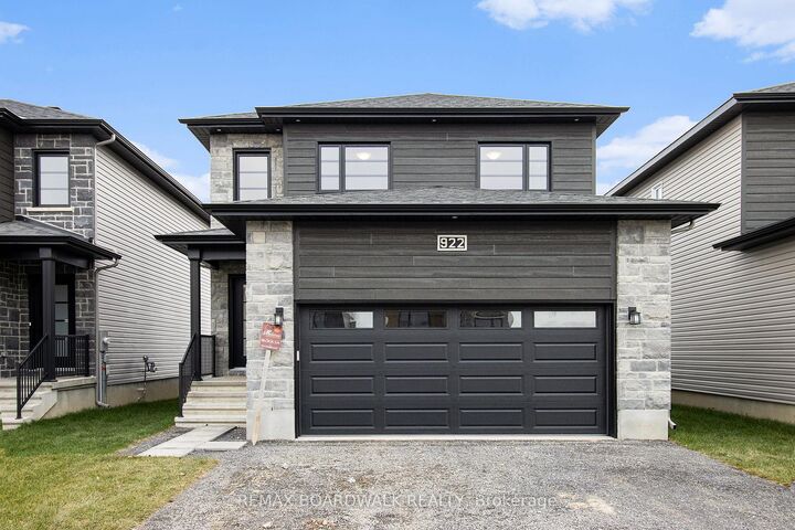 464 Falcon Lane — photo 1