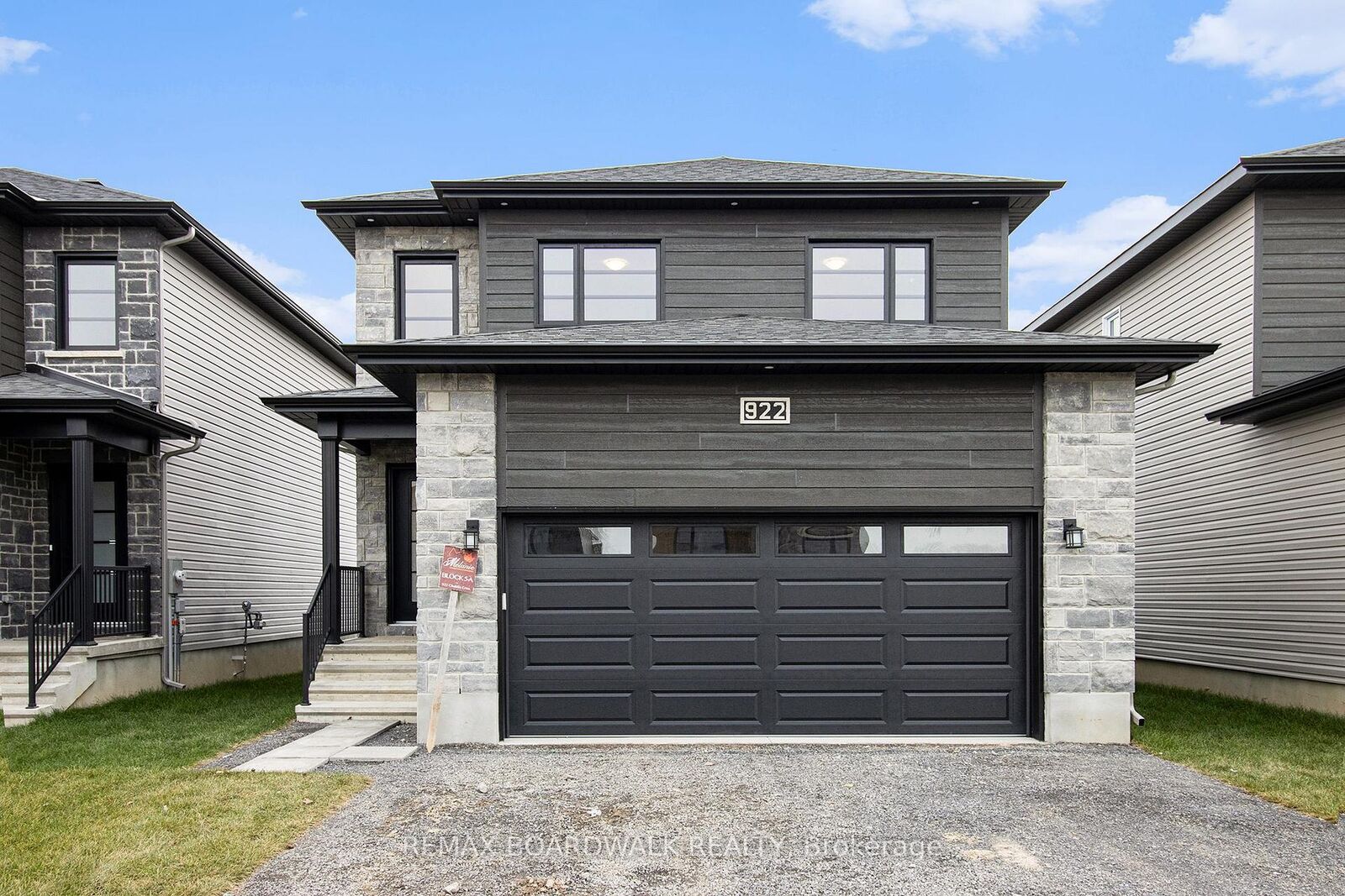 Property Photo: 464 Falcon Lane ON K4R 1E5