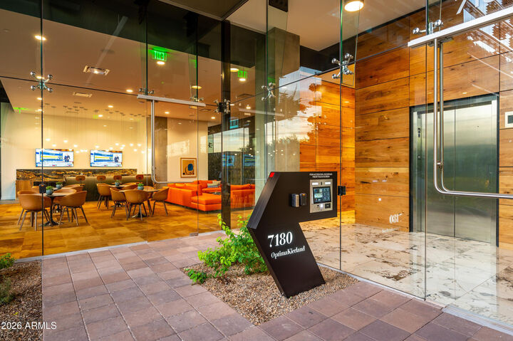 Property Photo:  7180 E Kierland Boulevard Apt 714  AZ 85254 