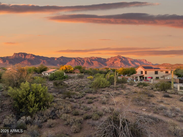 Property Photo:  6599 E Casa De Leon Lane  AZ 85118 