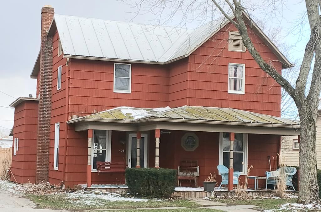 Property Photo:  404 S Main St  OH 45876 