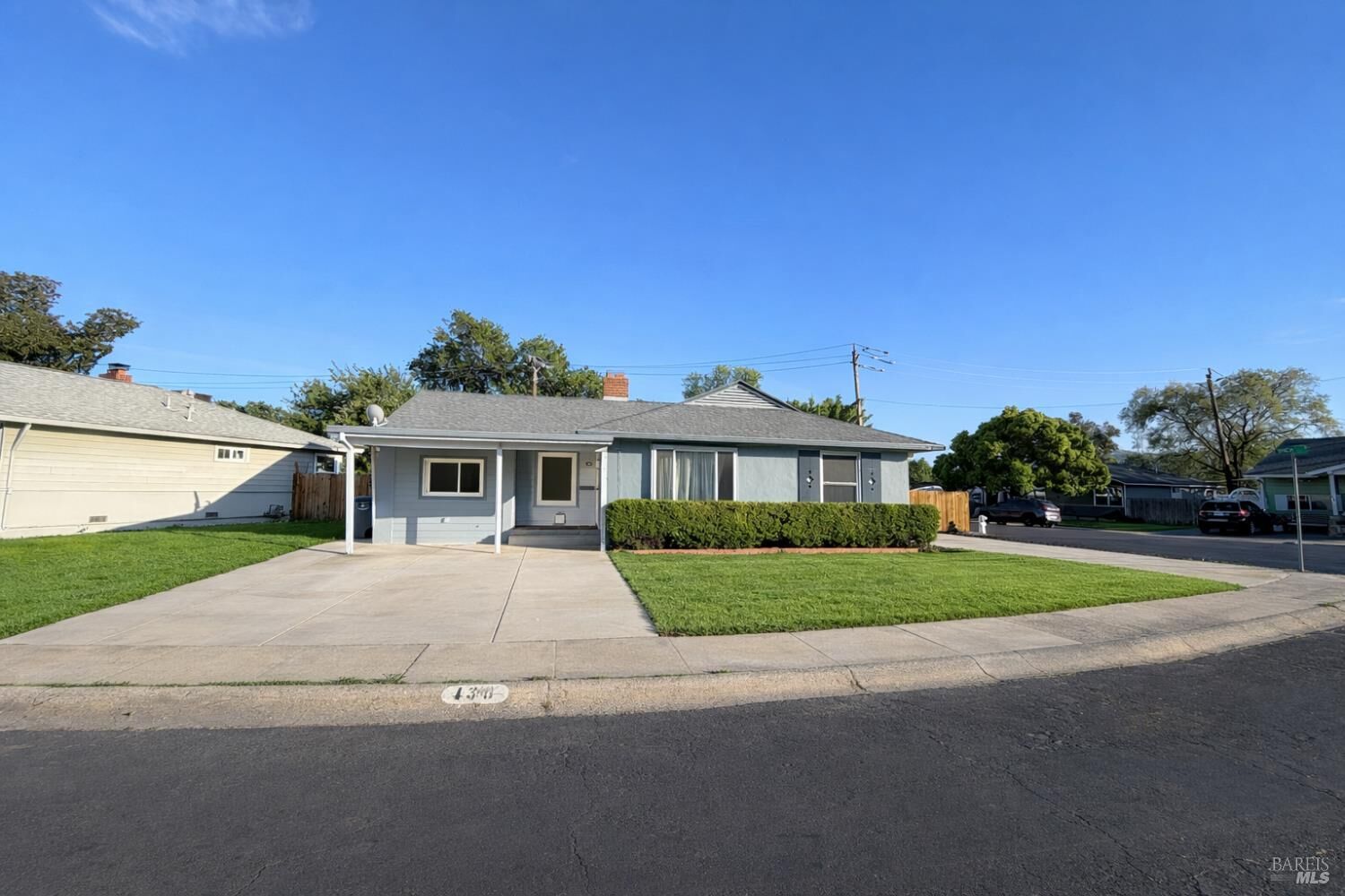 Property Photo:  139 Maple Street  CA 95688 