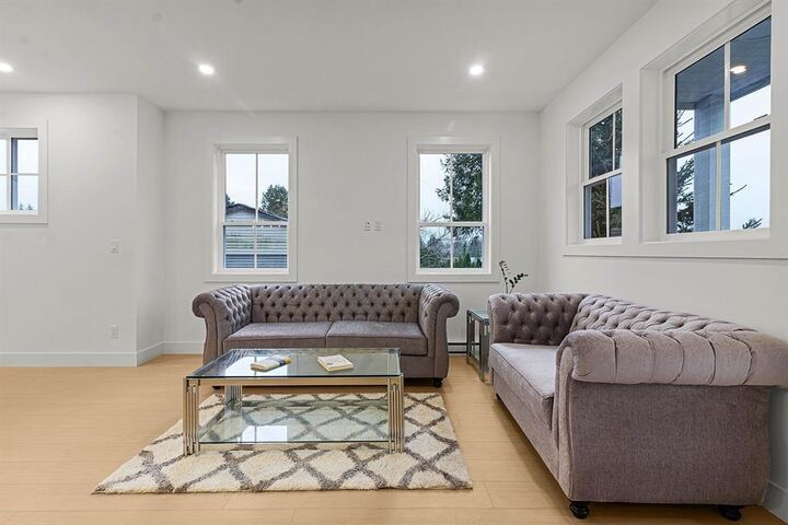 Property Photo: 2360 Crescent Way 9 BC V2S 3M2