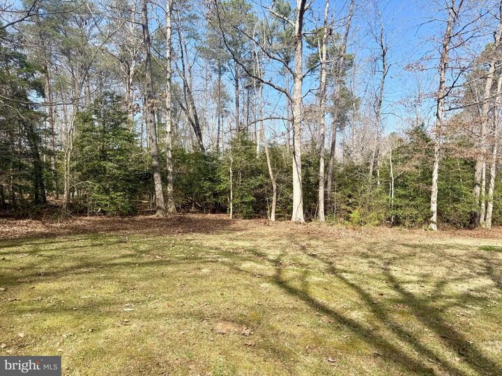 Property Photo: 43552 Bayberry Court MD 20650