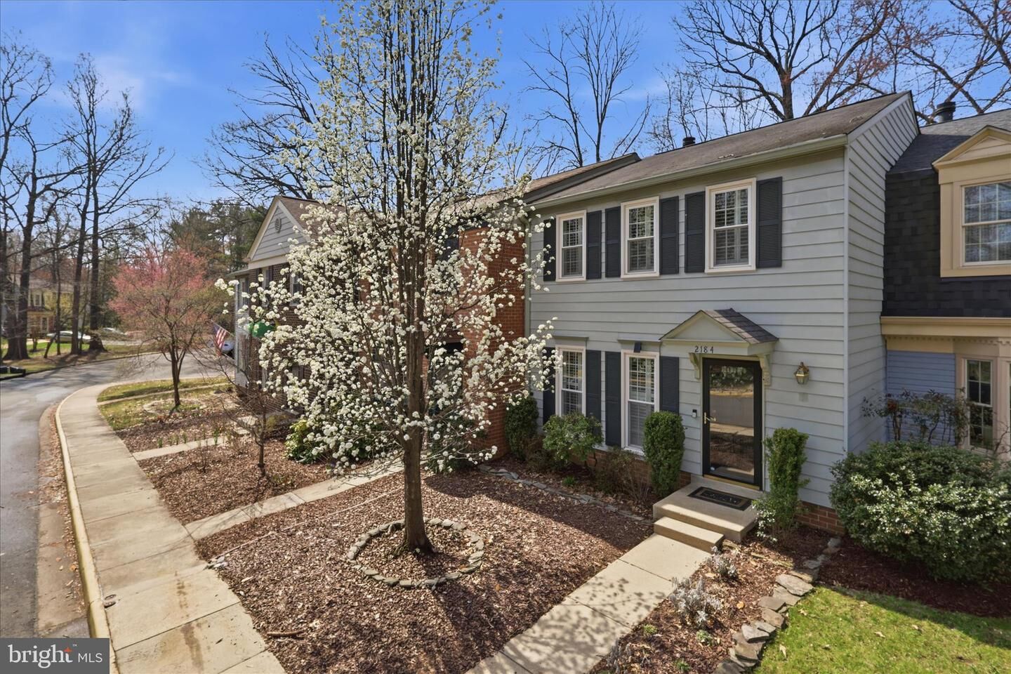 Property Photo:  2184 Pond View Court  VA 20191 