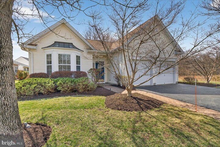 Property Photo:  3 Buckingham Drive  NJ 08534 