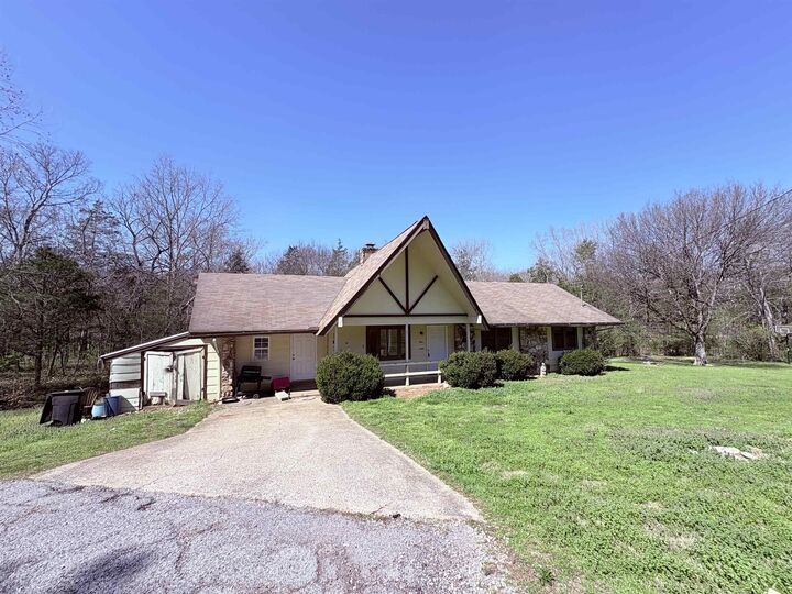 Property Photo:  161 Cherokee Road  AR 72529 