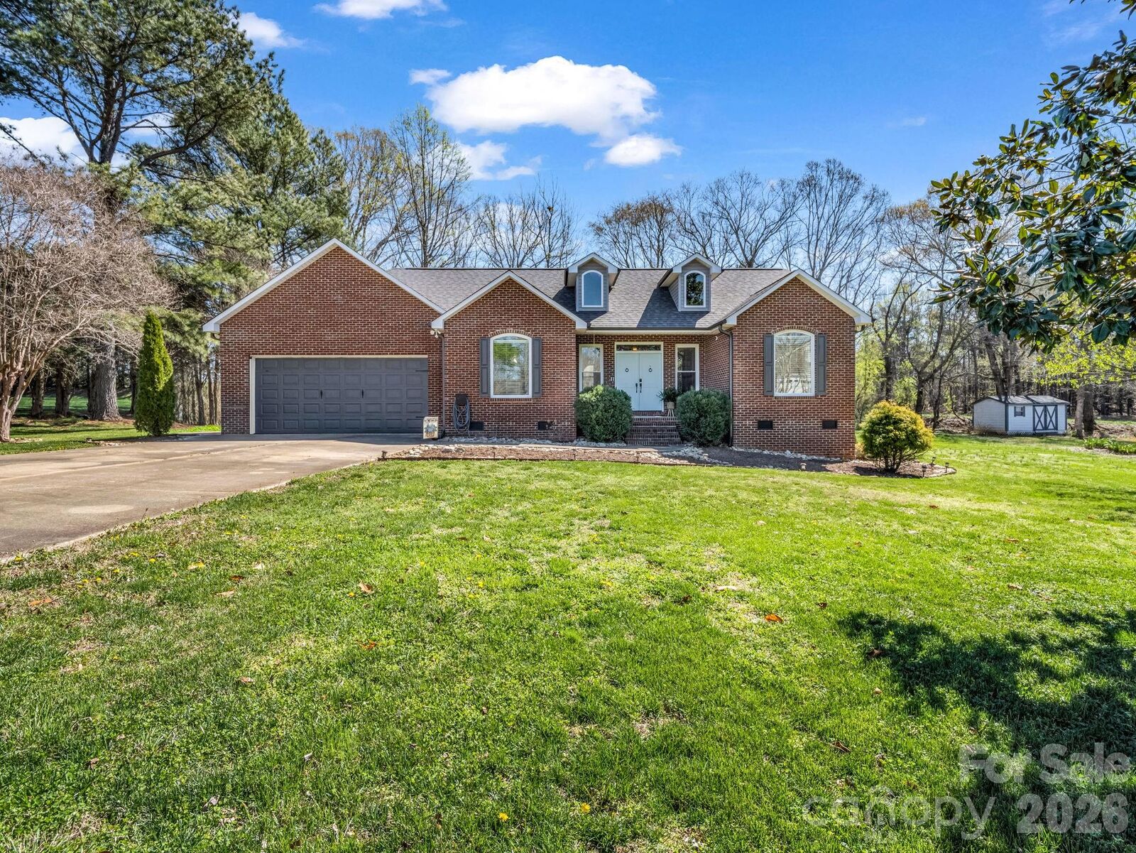 Property Photo:  121 Keen Drive  NC 28152 